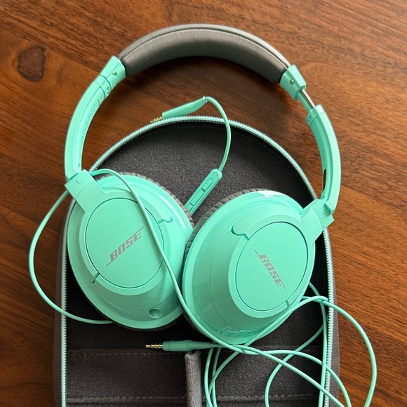 Bose Other - Bose Aqua Over-Ear Headphones AE2 filaire/wire